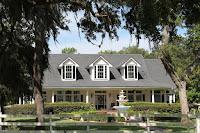 Casas frente al río San Juan Casas frente al río San Juan