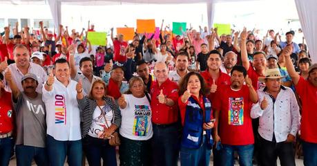 Enrique Galindo se compromete a mejorar las condiciones de trabajo de los recolectores de residuos en San Luis Potosí