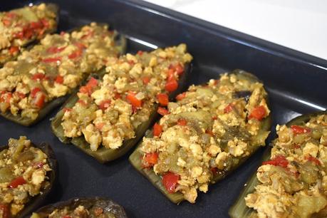 Berenjenas rellenas de pollo y verduras