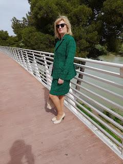 CHAQUETA + FALDA + TOP CON PEPLUM💗💜💚