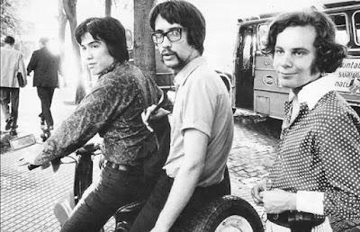 La mesa Beatle: Avellaneda Blues