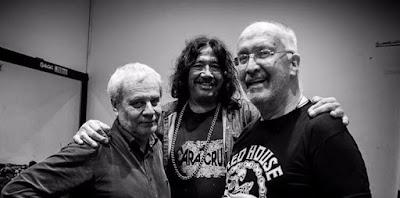 La mesa Beatle: Avellaneda Blues