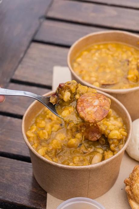 Locro del 25 de Mayo en Ribs al Río locro ribs al rio