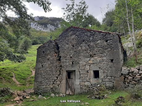 Tielve-Bierru-La Cabecina Quemada (Peña Maín)-Argandobín-Dobru