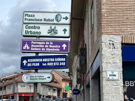 Polémica en Alpedrete por retirada de placas de homenaje a Paco Rabal y Asunción Balaguer