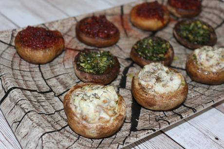 APERITIVO FÁCIL DE CHAMPIÑONES {CON SOBRASADA, QUESO, PEREJIL Y AJO}