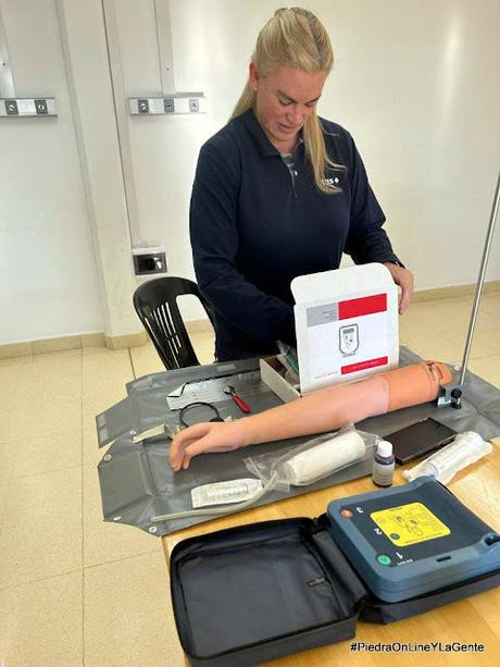 La Empresa TGS donó un brazo artificial para prácticas al Hospital local La Empresa TGS donó un brazo artificial para prácticas al Hospital local