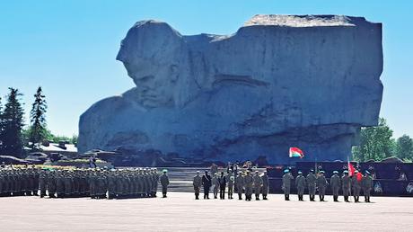 BIELORRUSIA: LA FORTALEZA DE BREST BIELORRUSIA: LA FORTALEZA DE BREST