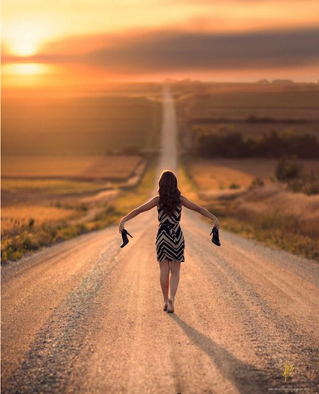 “EL YO AUTÉNTICO DE CADA HOMBRE ES SU VOCACIÓN” (Ortega y Gasset) “EL YO AUTÉNTICO DE CADA HOMBRE ES SU VOCACIÓN” (Ortega y Gasset)