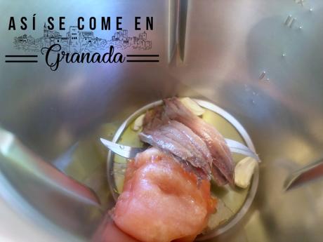 Anchoada (Dip de anchoas y tomate)