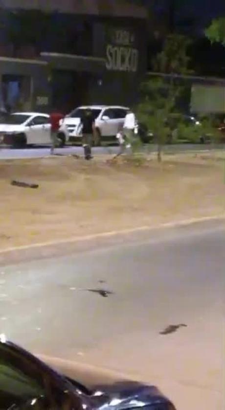 Riña en la zona de antros de avenida Himalaya termina con varias personas lesionadas