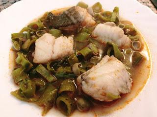 Habas guisadas con bacalao