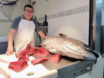 TACOS DE ATÚN ROJO A LA ROTEÑA CON COMINO.
