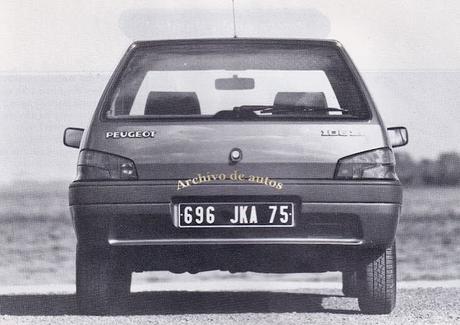 Peugeot 106 presentado en el año 1991 en Francia
