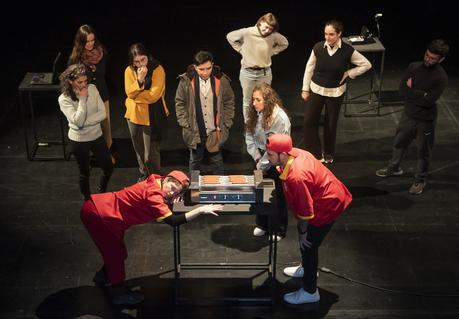 GAM: Obra propone buscar a su protagonista no-mirard02