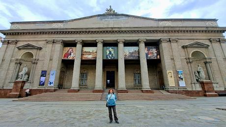 BIELORRUSIA: UNA NOCHE EN LA ÓPERA BOLSHOI DE MINSK