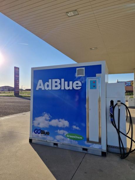 gasolinea con AdBlue