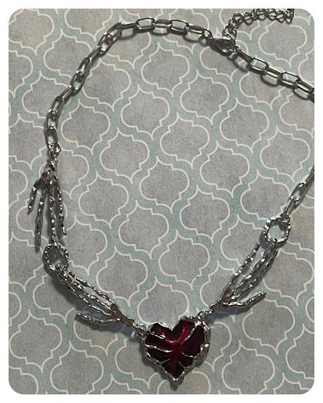 collar-esqueleto-fantasma-corazĂłn-gotic
