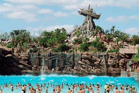 15 impresionantes parques acuáticos en Florida Parque acuático Disney's Typhoon Lagoon, Orlando