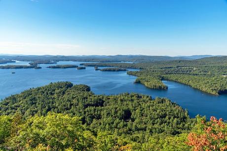 10 mejores lagos en New Hampshire Vista del lago Squam desde la montaña West Rattlesnake
