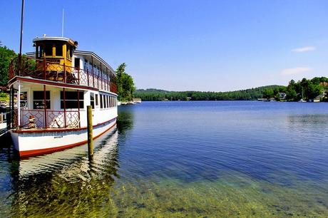 10 mejores lagos en New Hampshire MV Kearsarge sobre el lago Sunapee