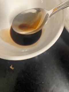 ENSALADA DE MELOCOTÓN Y BURRATA