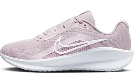 NIKE Downshifter 13, Zapatillas para Correr Mujer, Violeta Platino/Blanco-Fotón D, 42 EU