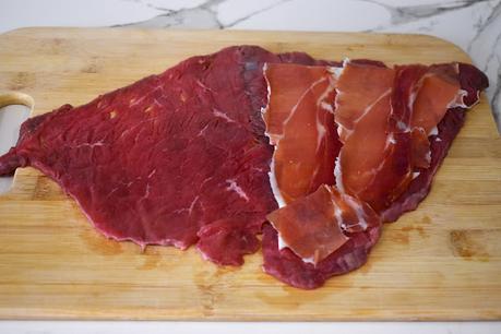 Cachopo con patatas y champiñones