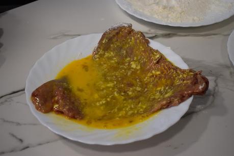 Cachopo con patatas y champiñones