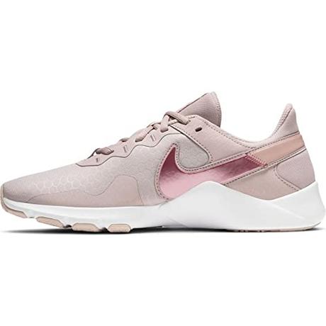 Nike Legend Essential 2, Zapatillas de Atletismo Mujer, Platinum Violet Desert Berry Stone Mauve, 38 EU