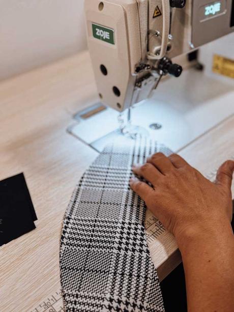 Patrones y explicaciones para confeccionar una boina cosiendo lado boina