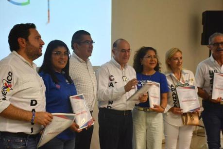 Vero Rodríguez compromete mejoras económicas desde el Senado ante empresarios de Canacintra