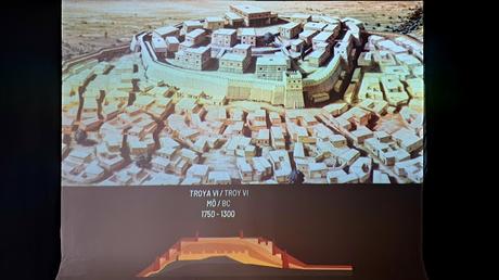 TURQUÍA: EL CABALLO DE TROYA