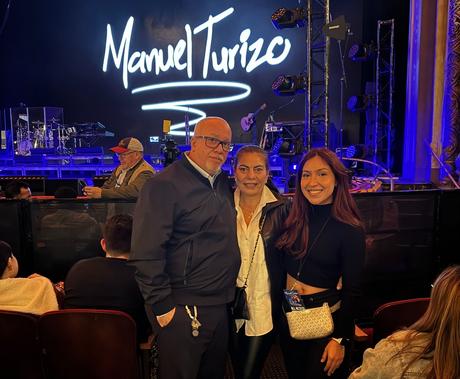 Paula León Amaya: la colombiana detrás de la producción de grandes giras mundiales Paula León Productora 8