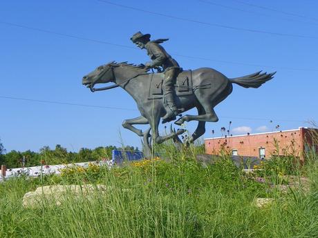 Escultura de Pony Express