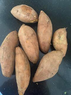 ENSALADA DE BONIATOS Y TOMATE ENSALADA DE BONIATOS Y TOMATE