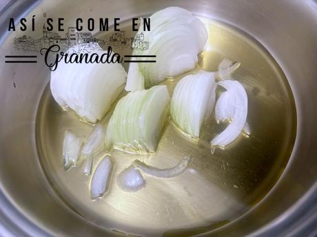 Risotto de ajo negro