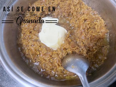 Risotto de ajo negro