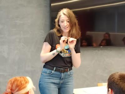 Disfressa al teu llibre a la Biblioteca Sofia Barat