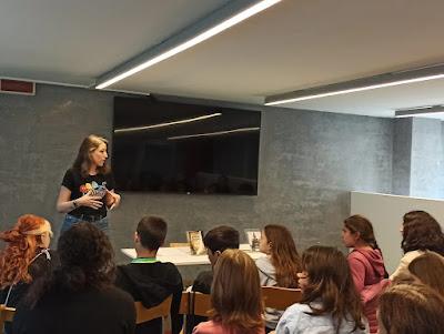 Disfressa al teu llibre a la Biblioteca Sofia Barat