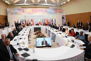 De las vilezas de Occidente