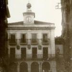 EL AYUNTAMIENTO DE LA PLAZA VIEJA DESDE LA COMPAÑÍA