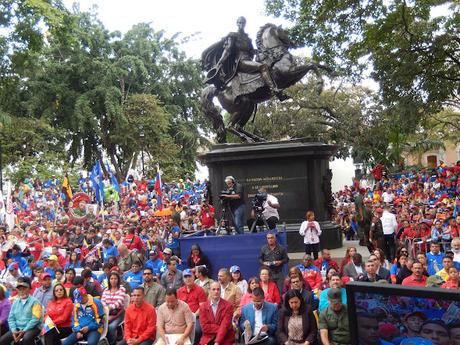 NEOLIBERALISMO CONTRA CONSENSO DE LOS PUEBLOS