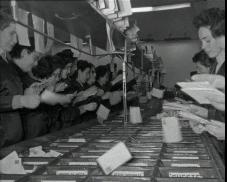 Imagen de .“Cartas a uma ditadura” (Inês De Medeiros, Portugal)