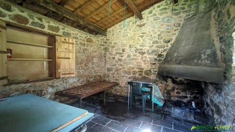 Interior Refugio Bustusil