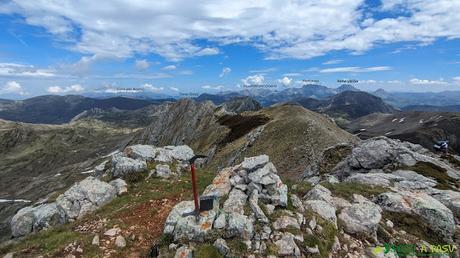 Vista desde Peña Orniz hacia la zona de Ubiña