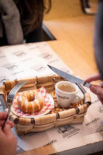 DÍA DEL DONUT CON EL DONUT DE COCIDO DE PERRETXICO DÍA DEL DONUT CON EL DONUT DE COCIDO DE PERRETXICO