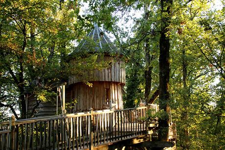 Cabane Milande en el bosque de robles de Châteaux Dans Les Arbes