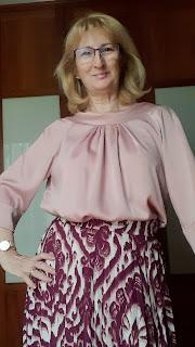 SOÑABA CON ESTA BLUSA........