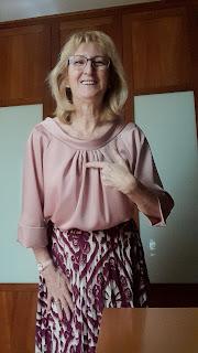 SOÑABA CON ESTA BLUSA........